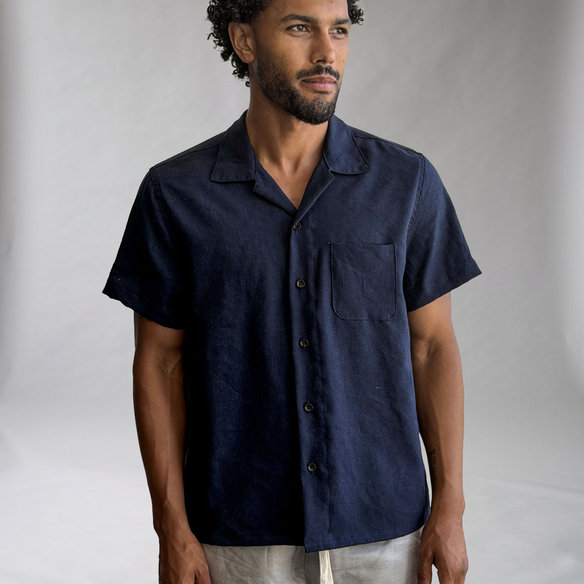 Riviera Navy Linen Short Sleeve Shirt